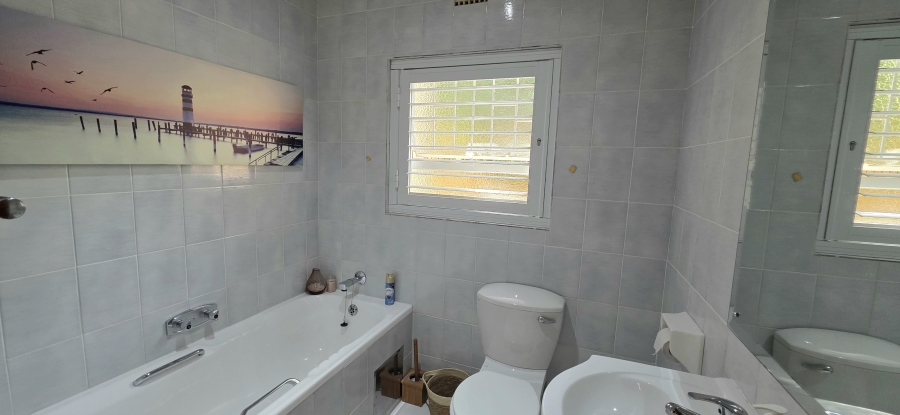 3 Bedroom Property for Sale in Flamingo Park Free State